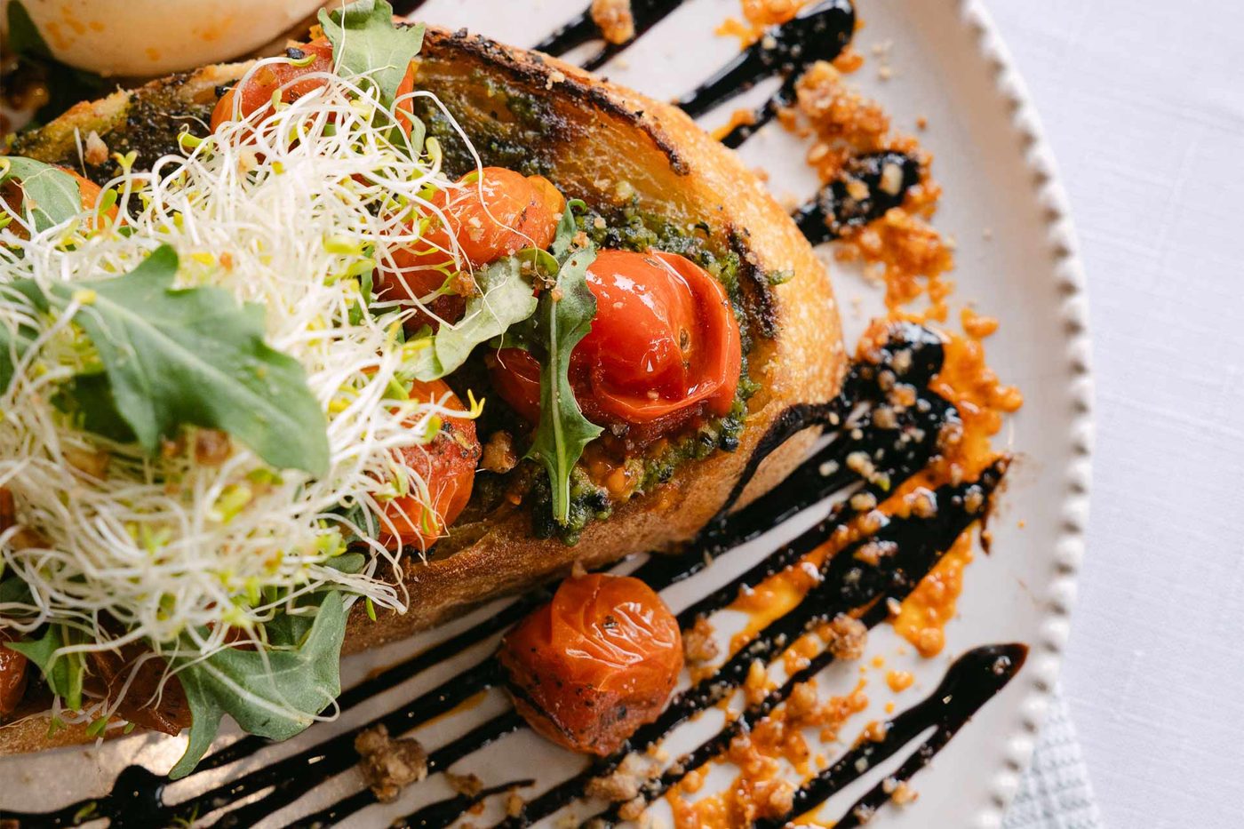 Nalou brunch plate